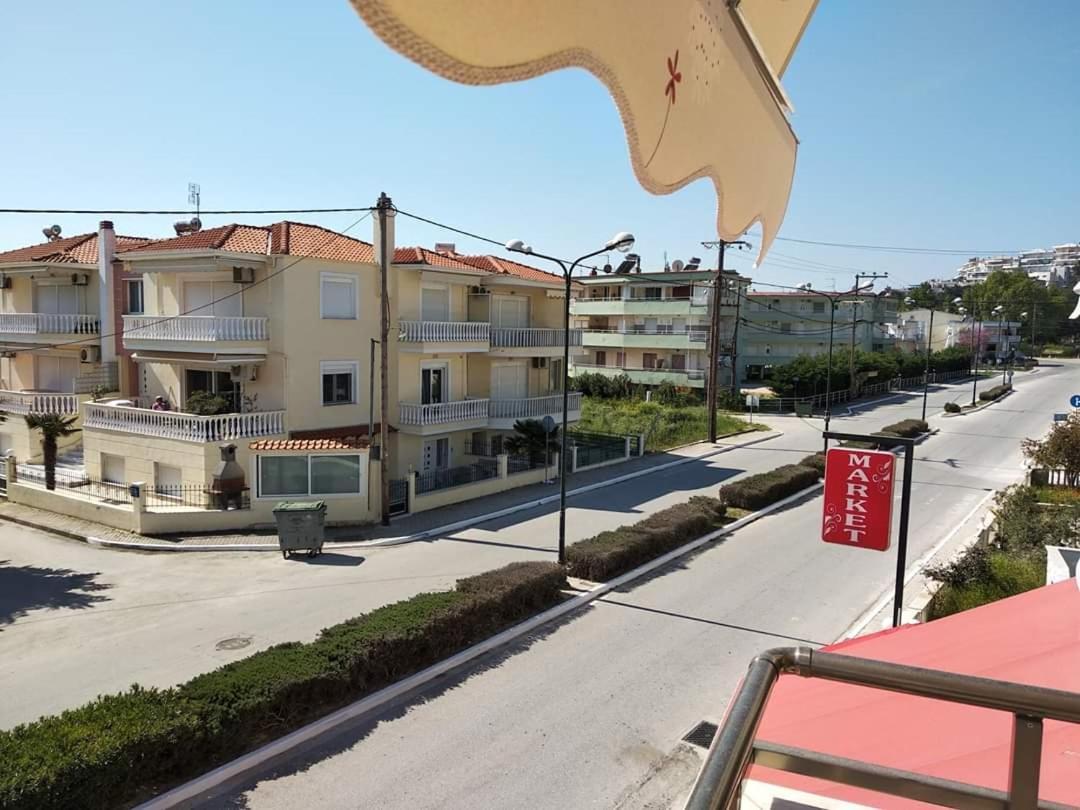 Myrsini'S Sea View Apartment Néa Péramos 外观 照片