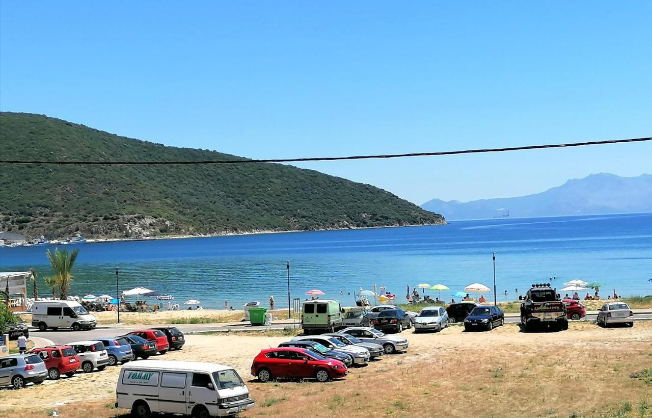 Myrsini'S Sea View Apartment Néa Péramos 外观 照片