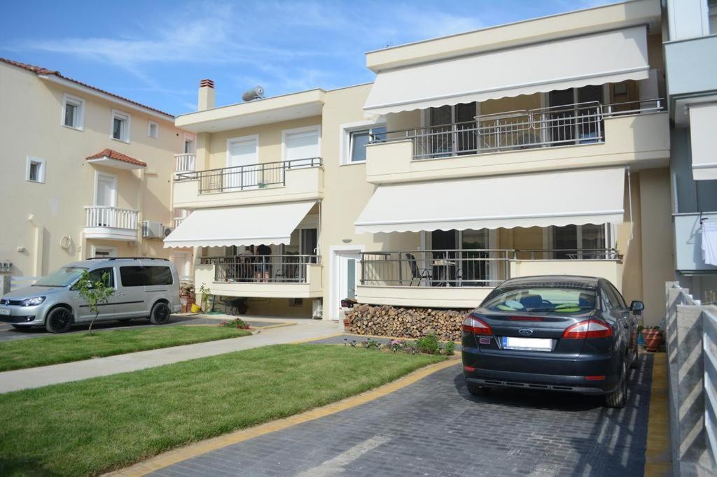 Myrsini'S Sea View Apartment Néa Péramos 外观 照片