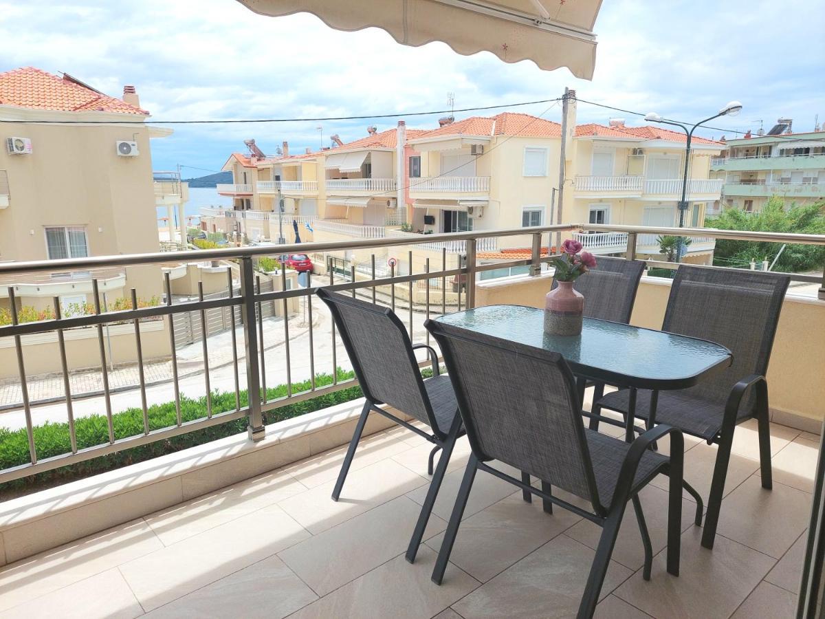 Myrsini'S Sea View Apartment Néa Péramos 外观 照片