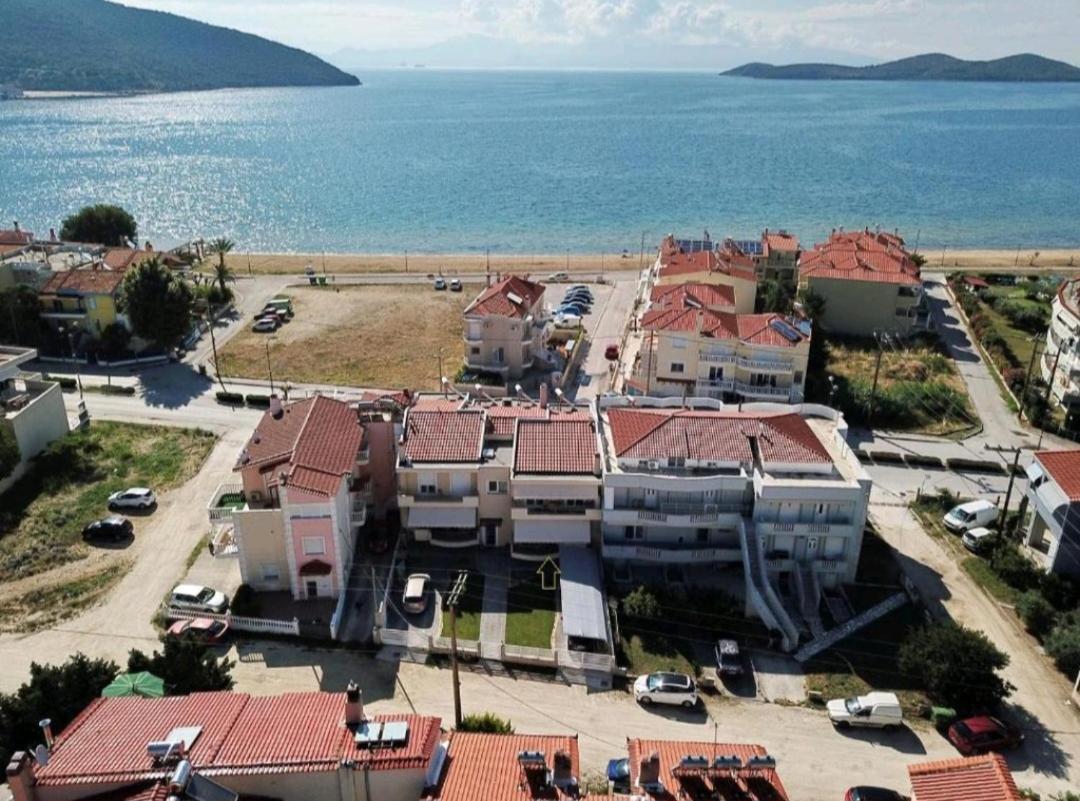 Myrsini'S Sea View Apartment Néa Péramos 外观 照片